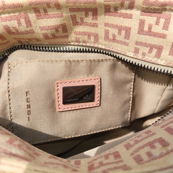 VINTAGE FENDI BAG - Picture 4 of 7